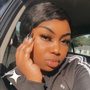 Meet your Posher, Rayona